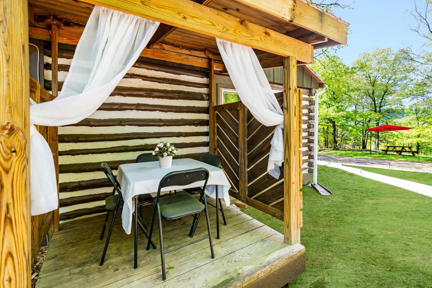 Modernized Log Cabin W Hot Tub Fire Pit & Views Berkeley Springs Εξωτερικό φωτογραφία
